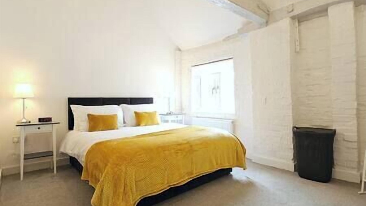 Photo of Bedroom in Farnham