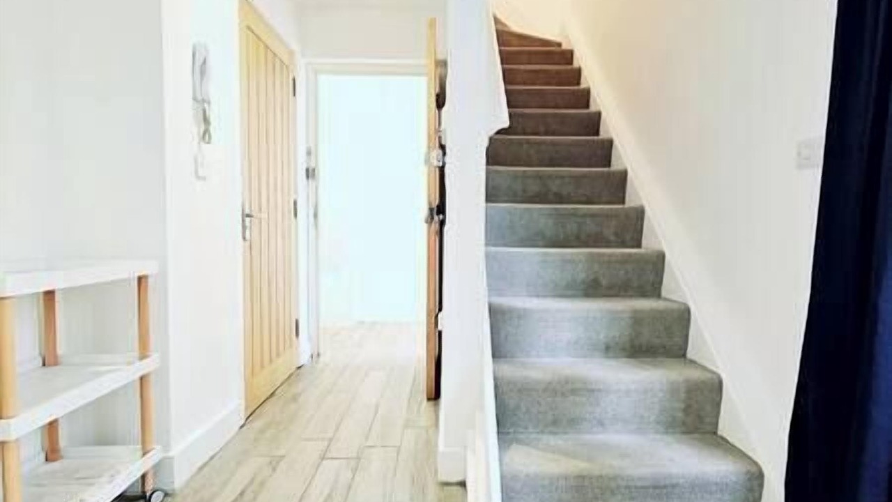 Photo of Others in Farnham