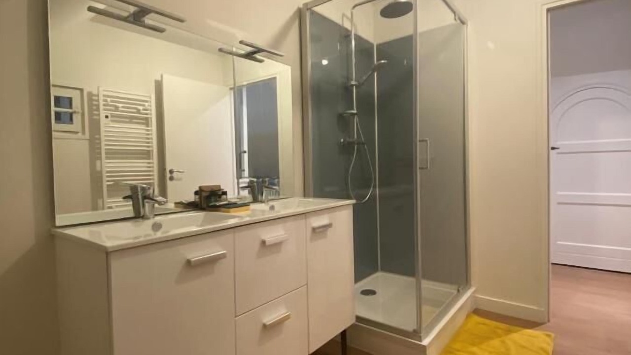 Photo of Bathroom in Saint-Benoit-des-Ondes