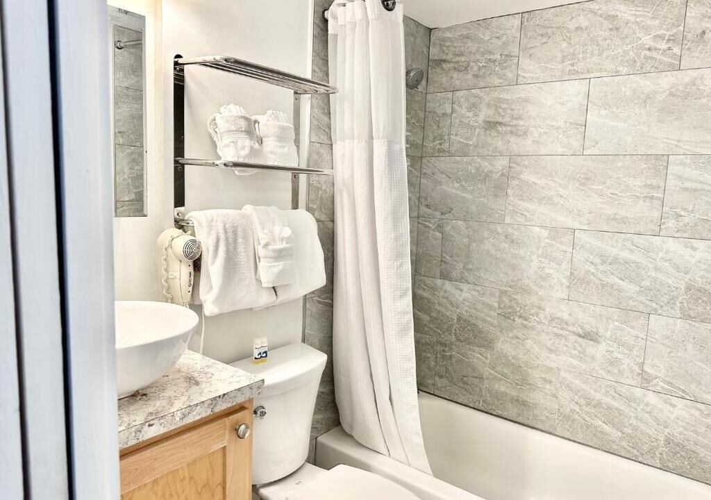 Photo of Bathroom in Islamorada