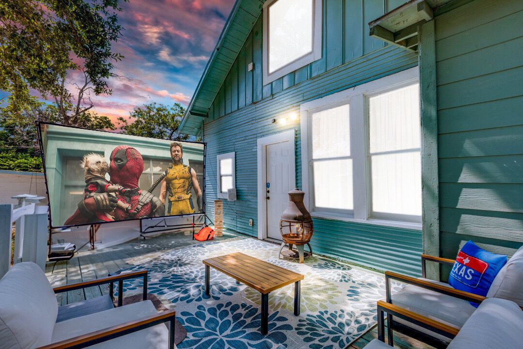 Photo of Outdoor in Highland Park