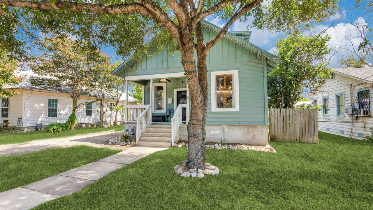 Photo of Outdoor in Highland Park