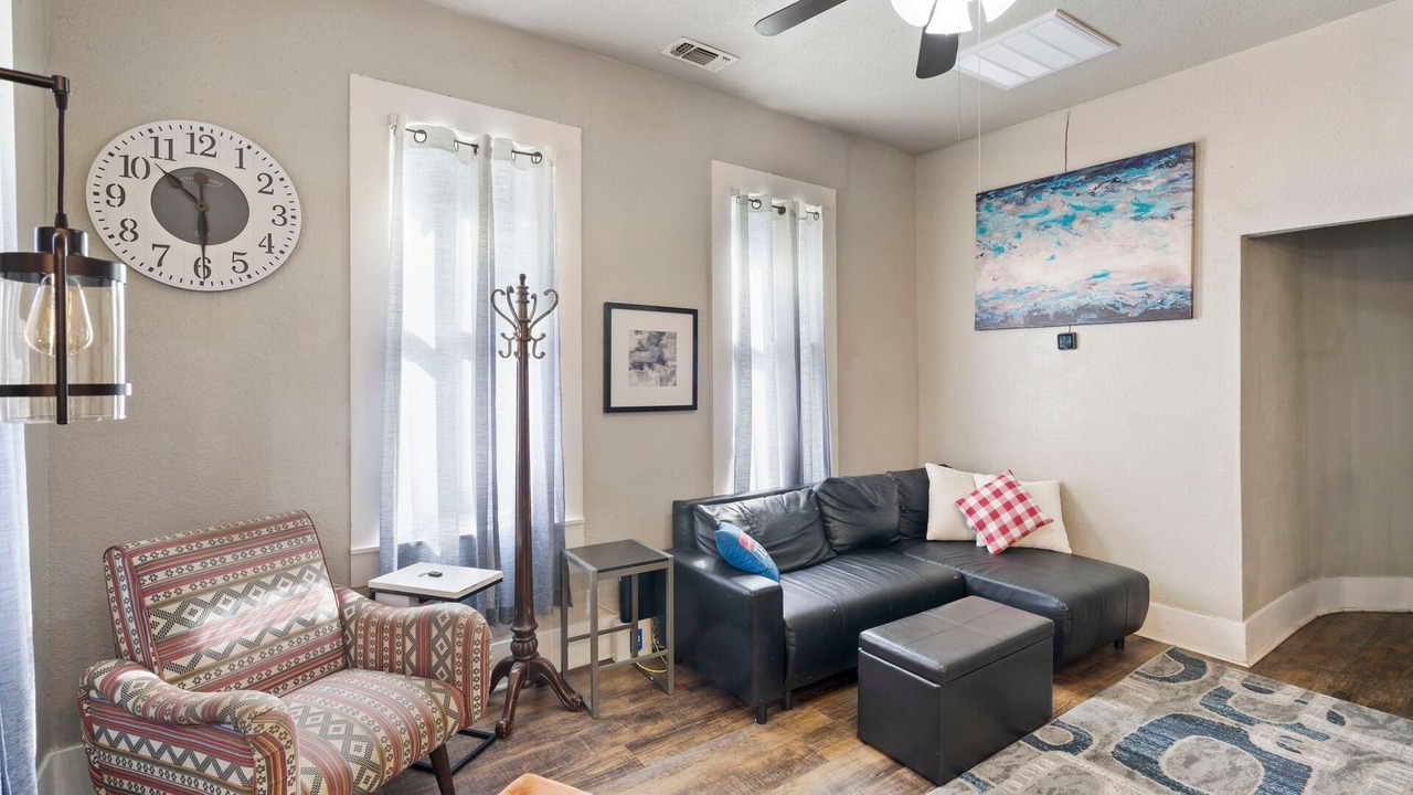 Photo of Livingroom in Highland Park