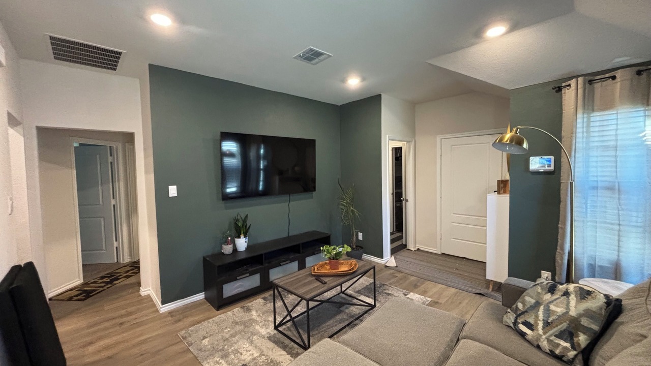 Photo of Livingroom in Forney