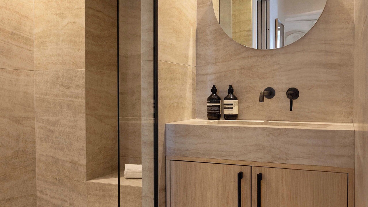 Photo of Bathroom in 10th Arrondissement