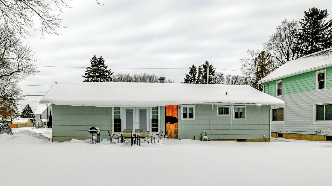 Photo of Others in Utica