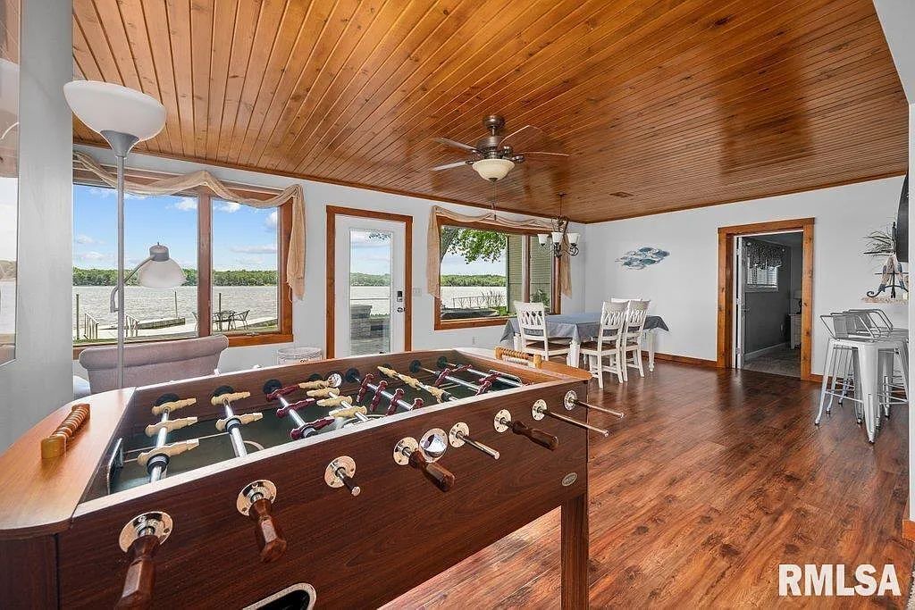 Photo of Bedroom in Scott County