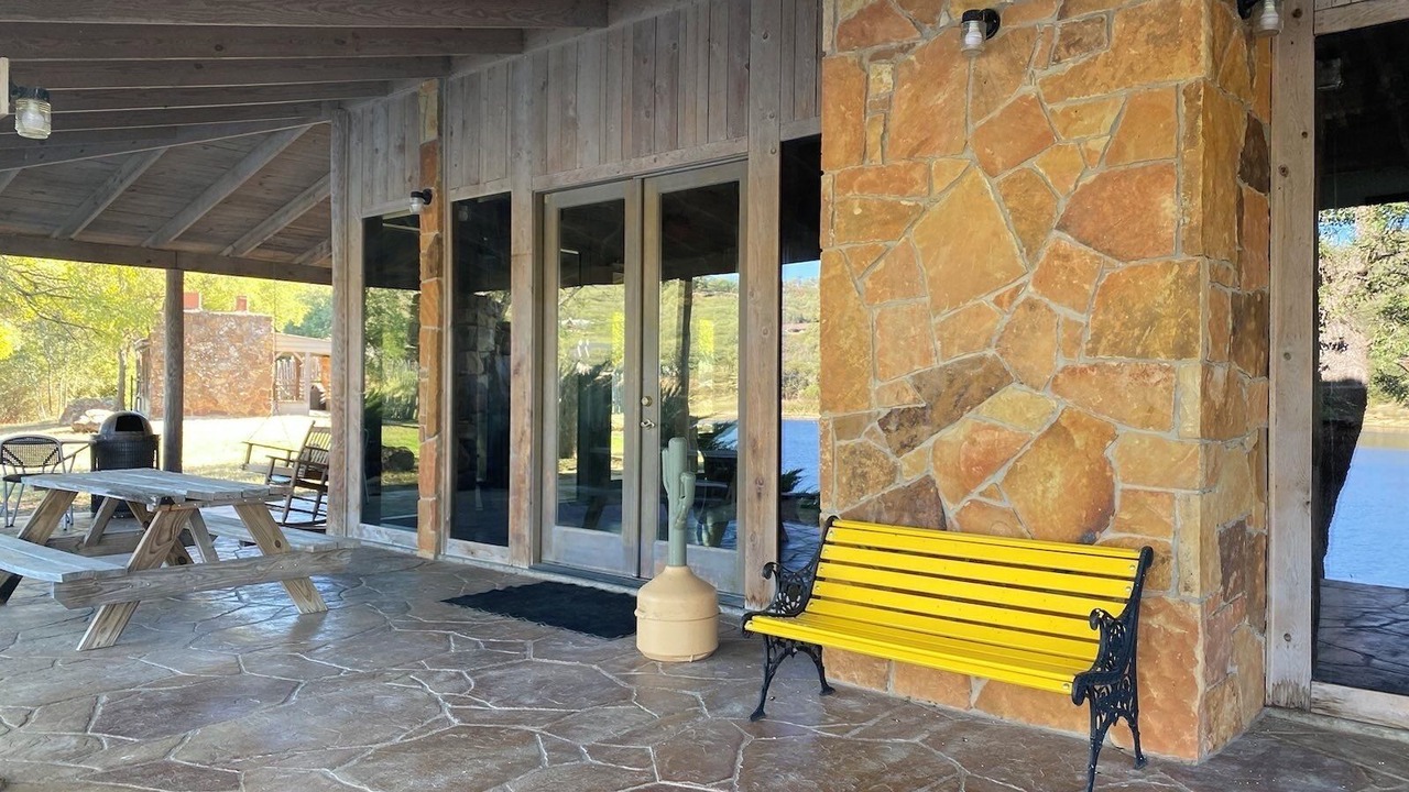 Photo of Outdoor in Gordon