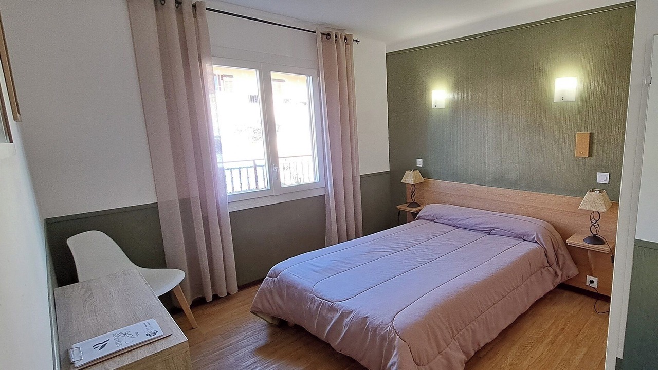 Photo of Bedroom in Evisa