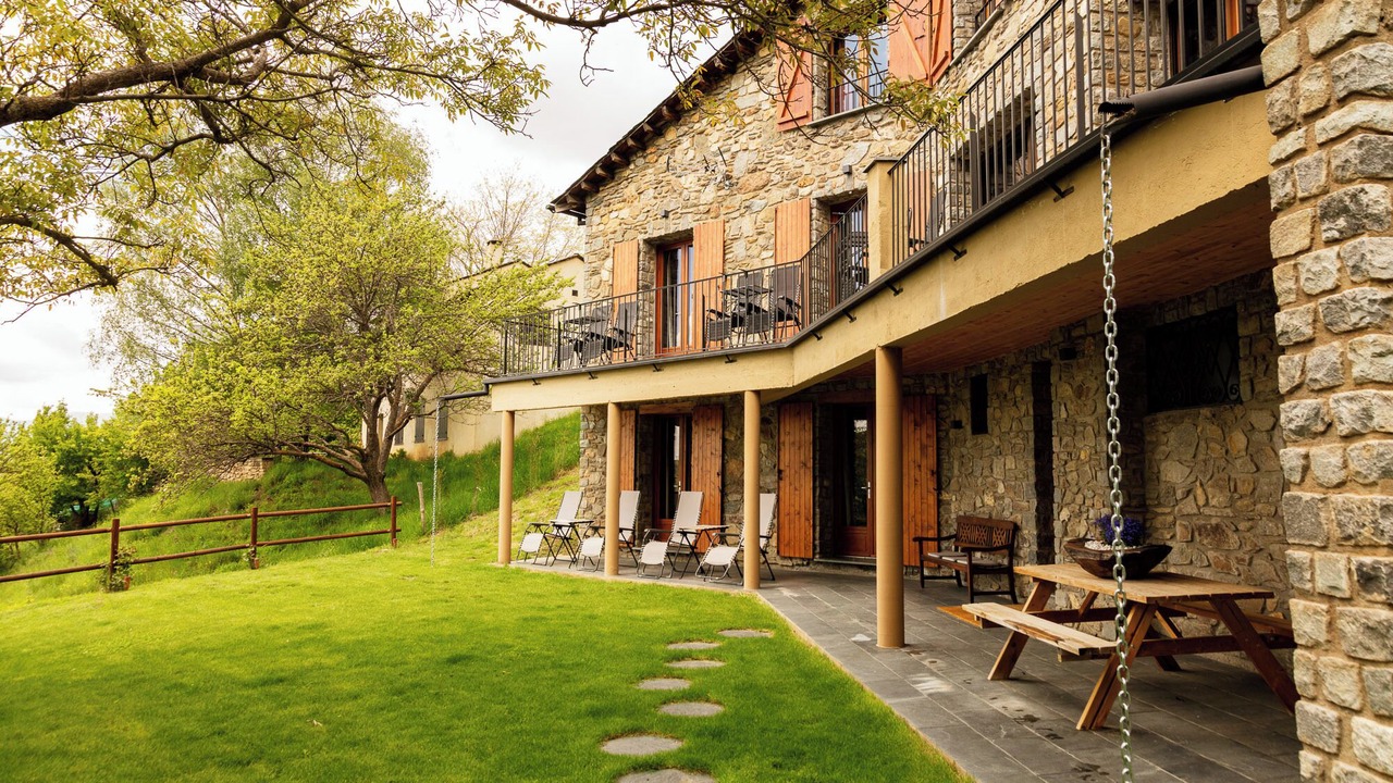 Photo of Outdoor in Llo
