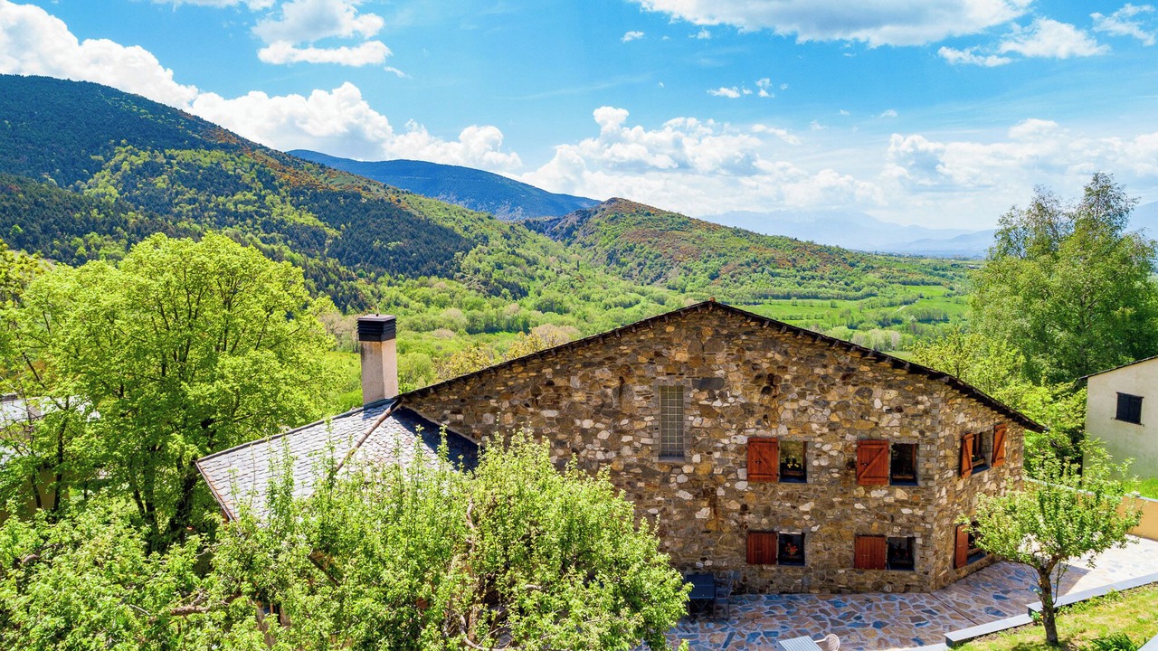Photo of Outdoor in Llo