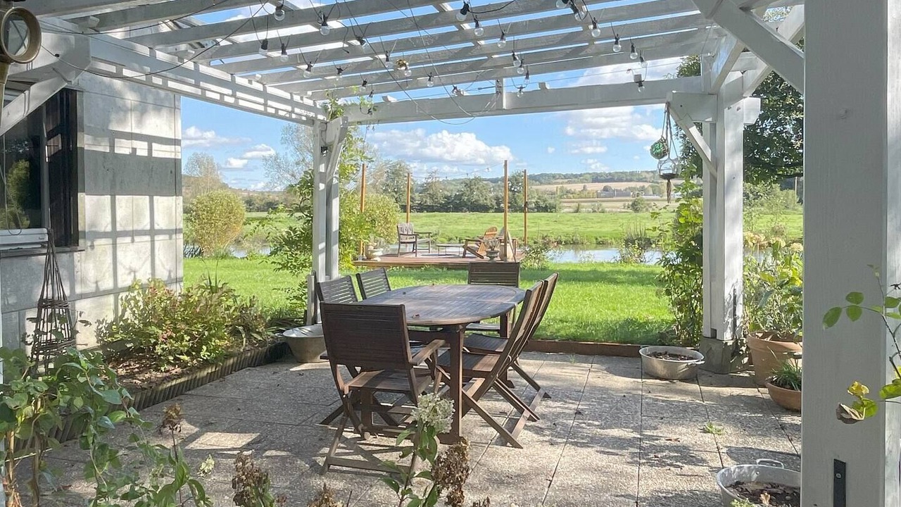 Photo of Outdoor in Bray-et-Lu