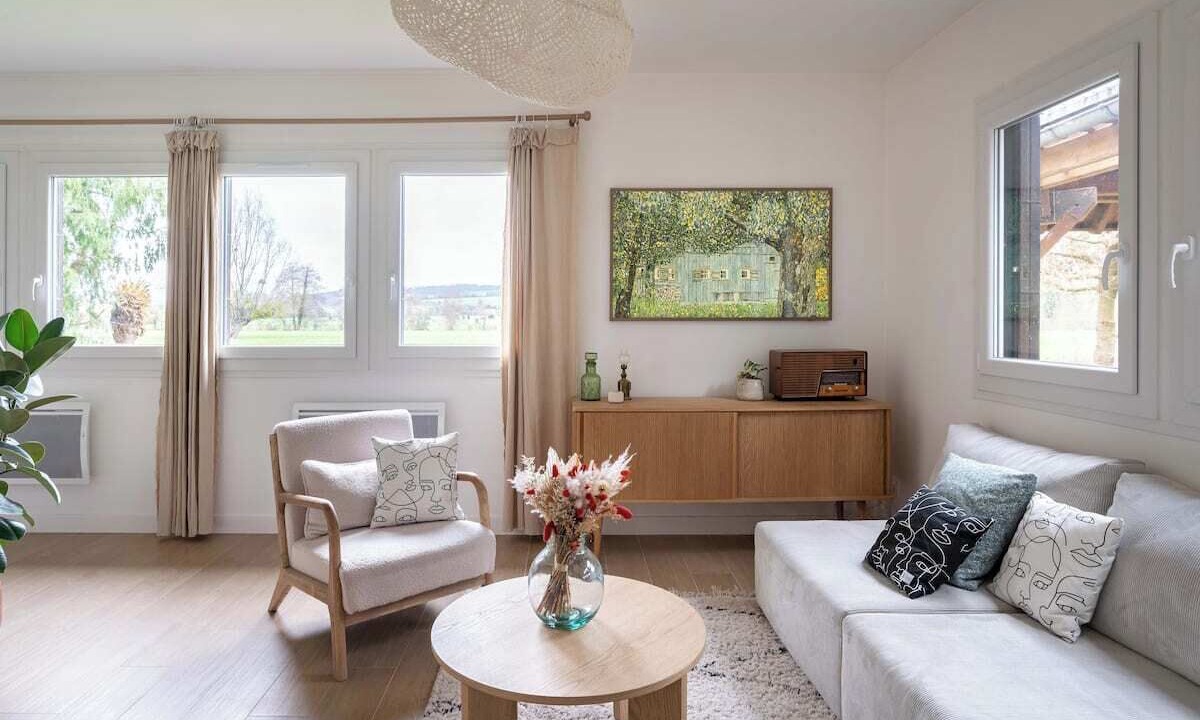 Photo of Livingroom in Bray-et-Lu
