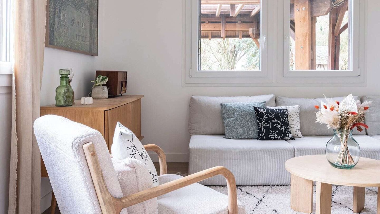 Photo of Livingroom in Bray-et-Lu