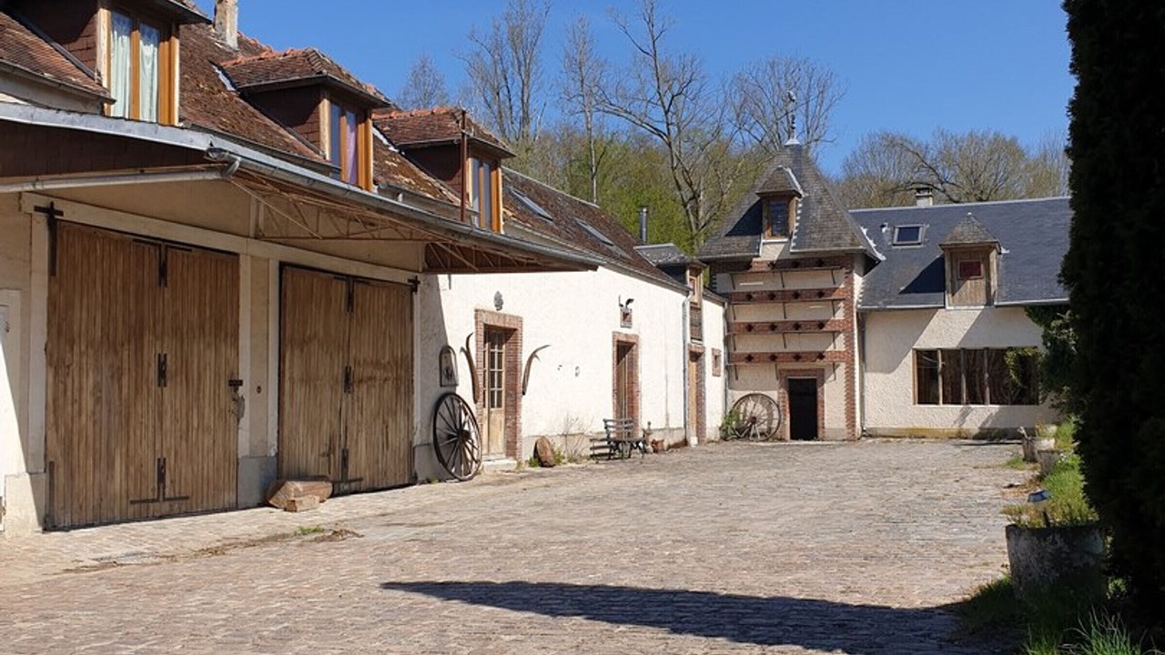 Photo of Outdoor in Hermeray