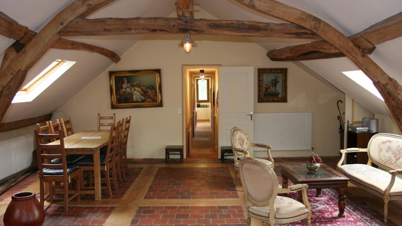 Photo of Others in Hermeray