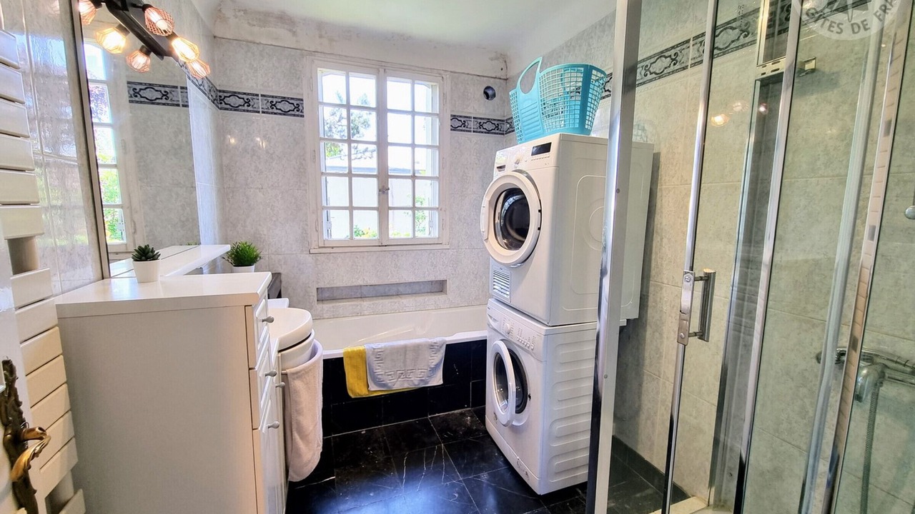 Photo of Bathroom in Viarmes