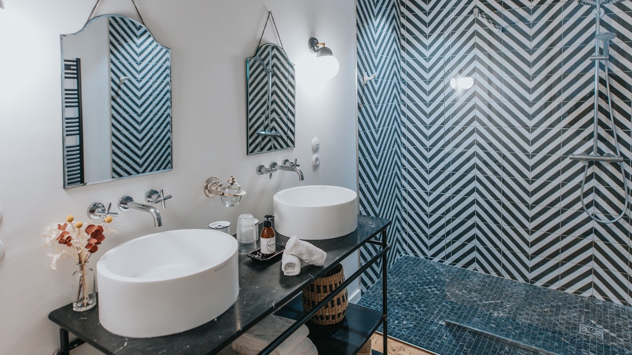 Photo of Bathroom in Hotel de Ville - Quinconces