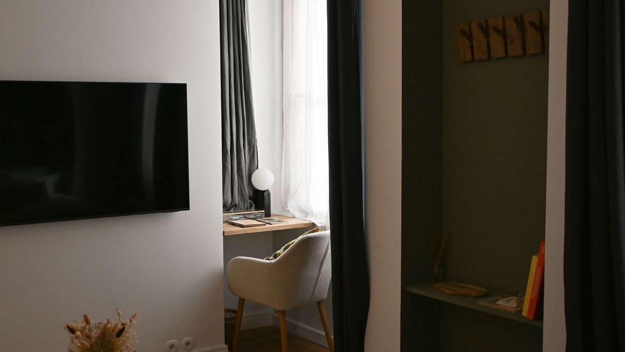 Photo of Bedroom in Hotel de Ville - Quinconces