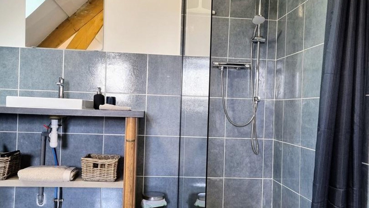 Photo of Bathroom in Bourdonne