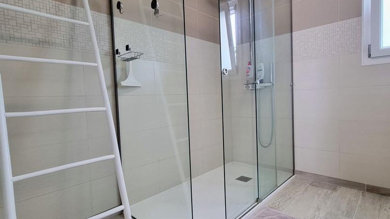 Photo of Bathroom in Saulx-Marchais