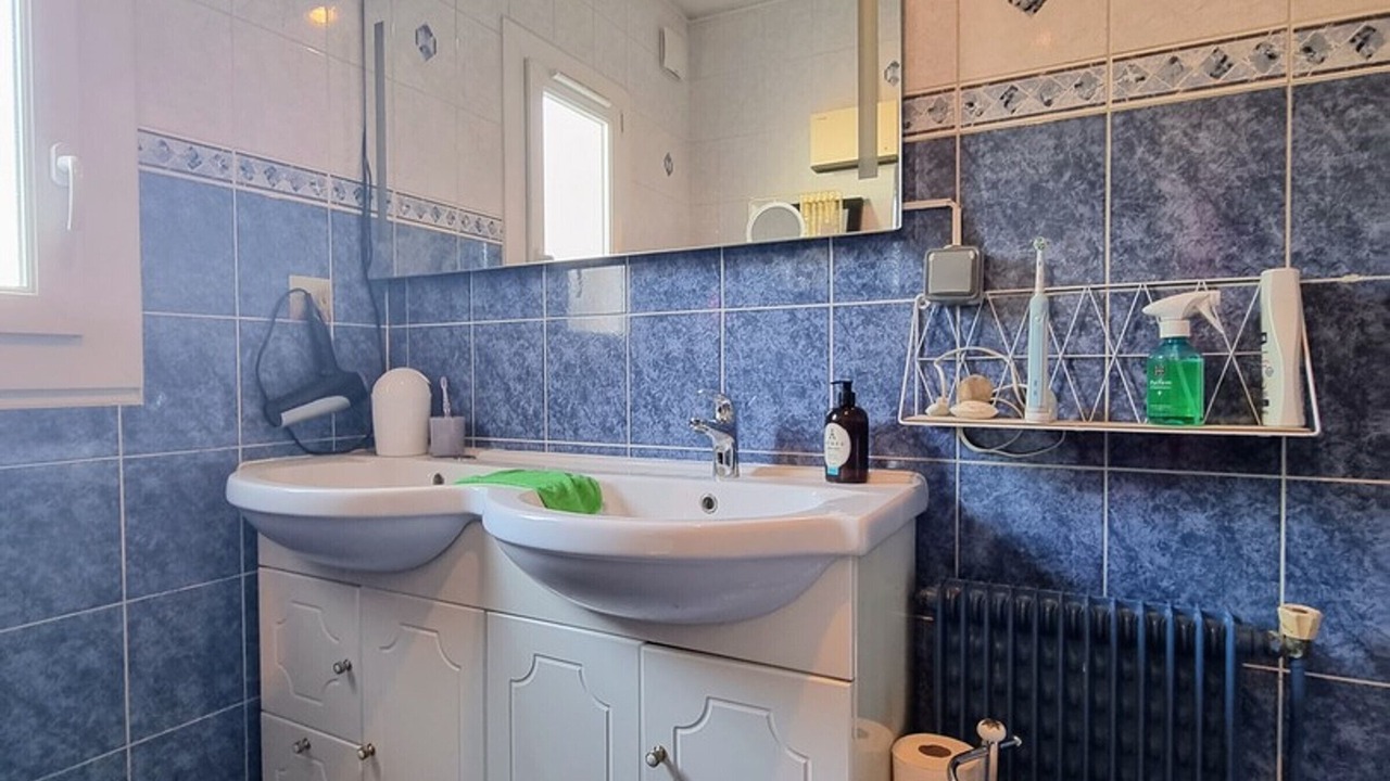 Photo of Bathroom in Bezons
