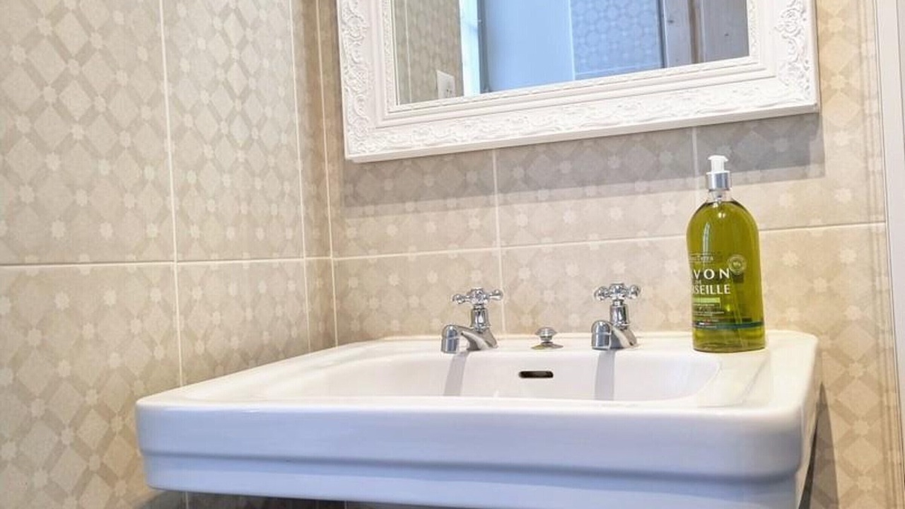 Photo of Bathroom in Valmondois