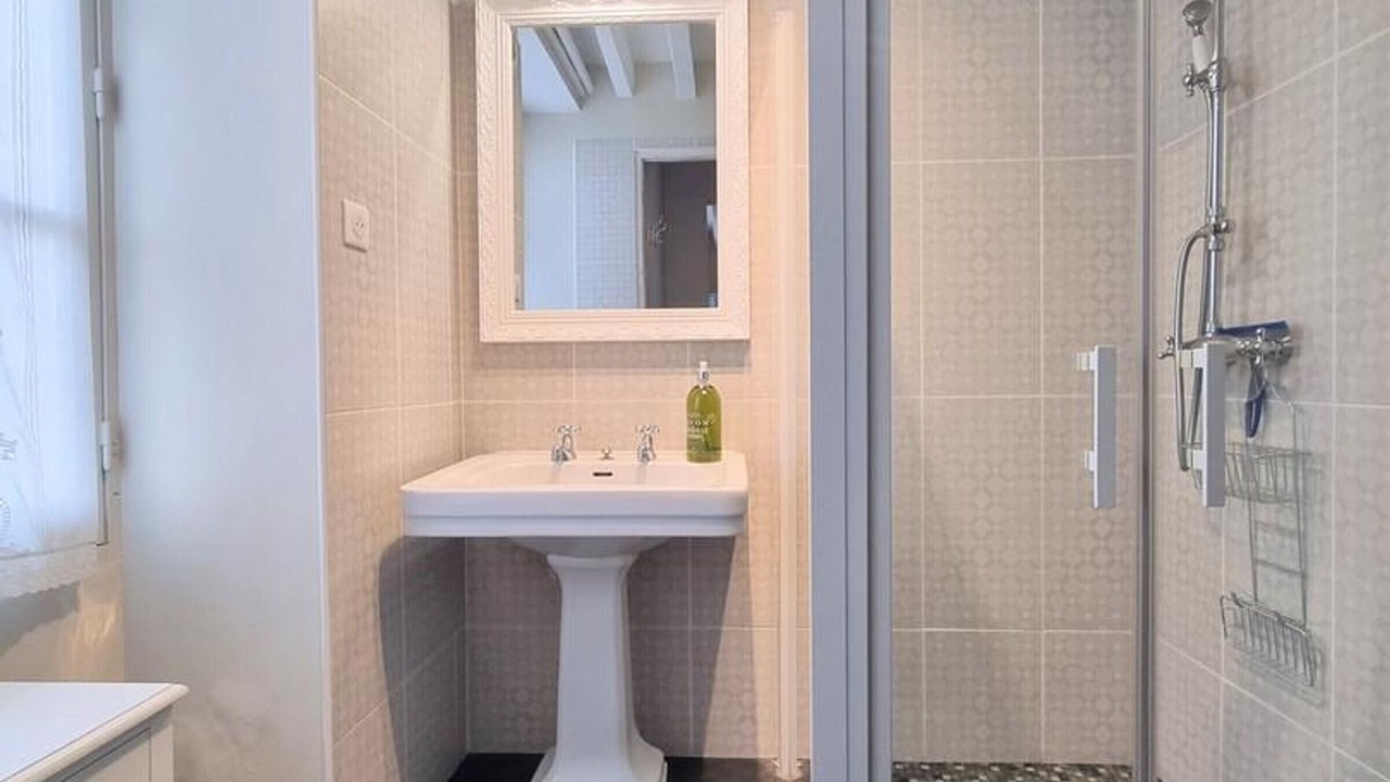 Photo of Bathroom in Valmondois