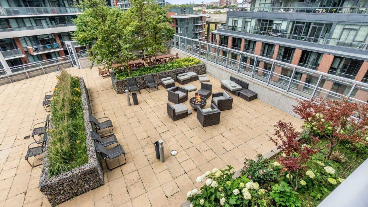 Photo of Patio Balcony in Bathurst Quay