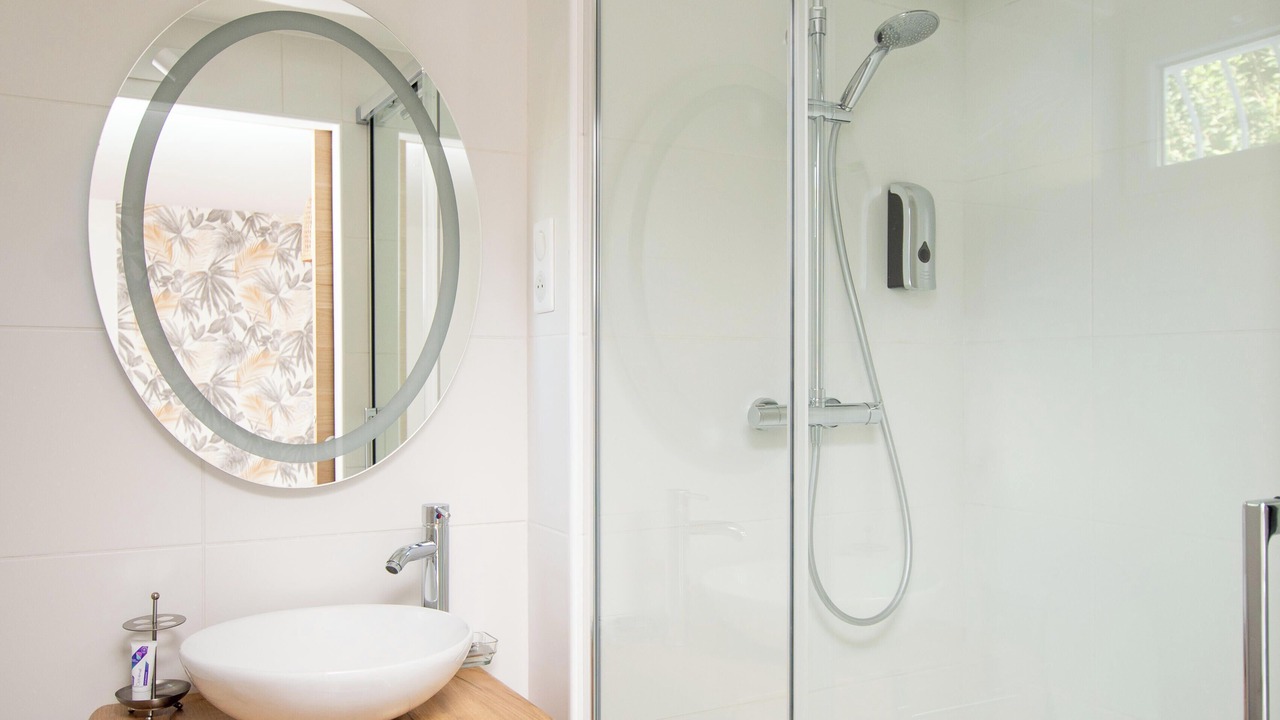 Photo of Bathroom in Pujaudran