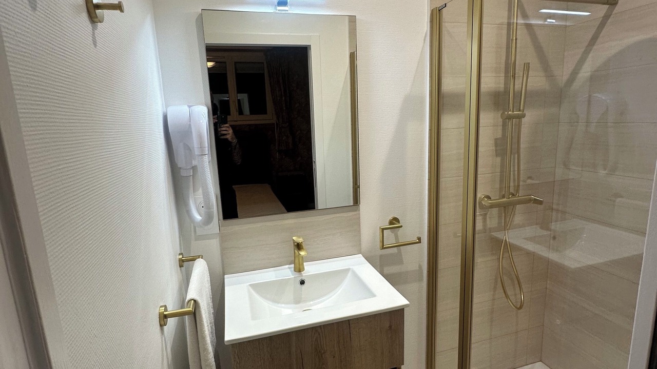 Photo of Bathroom in Saint-Valery-en-Caux