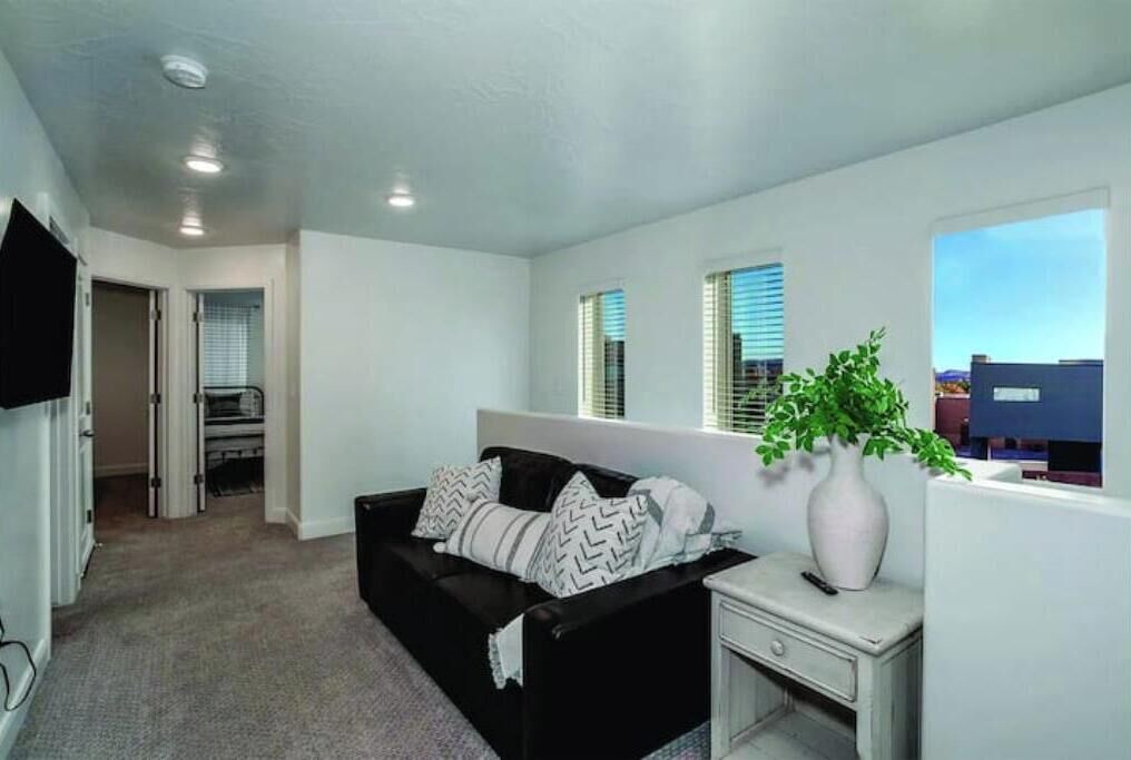 Photo of Livingroom in Ivins