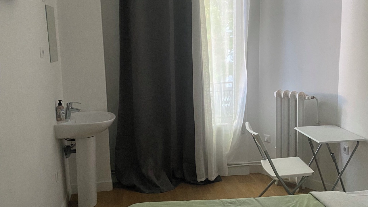 Photo of Bedroom in Saint-Denis