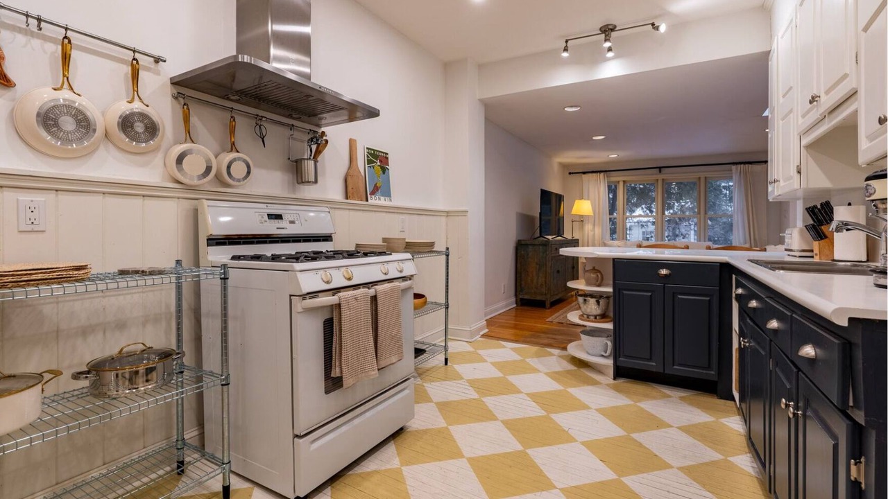Photo of Kitchen in The Beaches