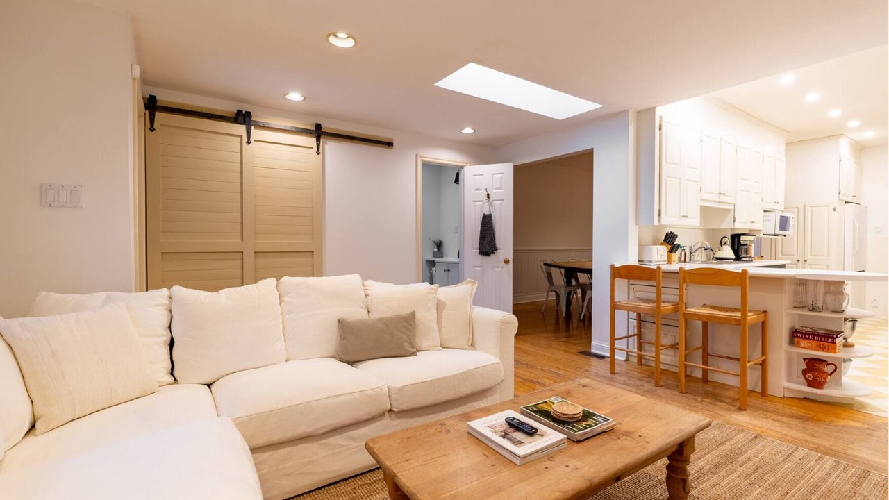 Photo of Livingroom in The Beaches