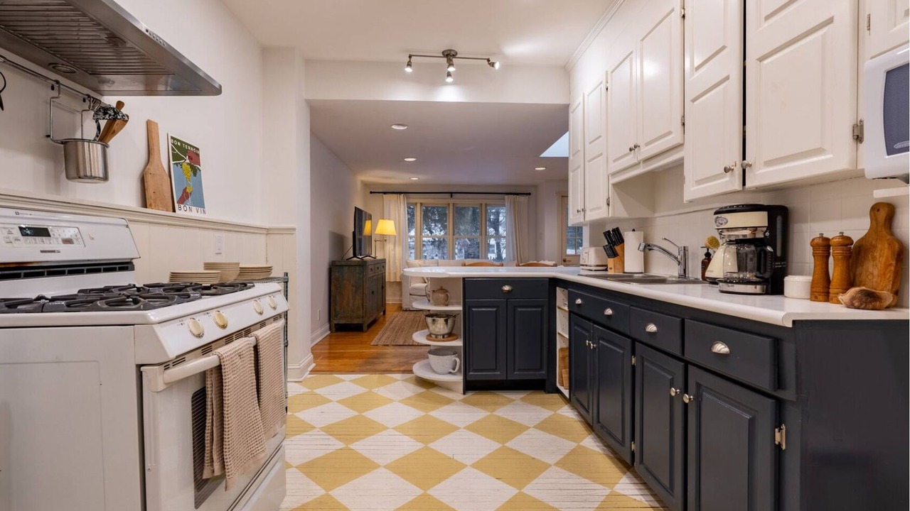 Photo of Kitchen in The Beaches