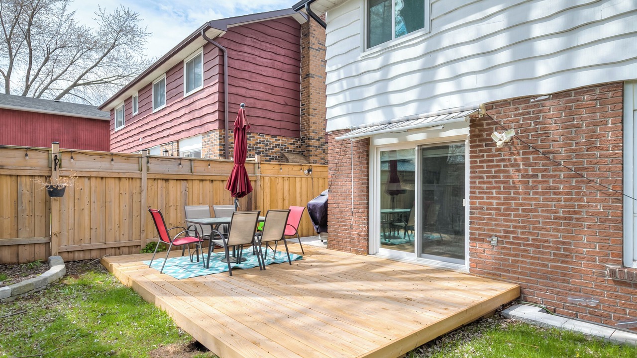 Photo of Outdoor in West Hill