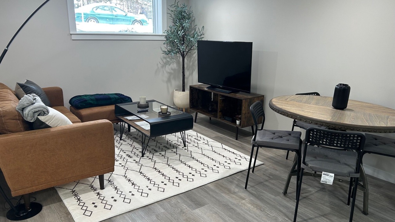 Photo of Livingroom in Northwest Calgary