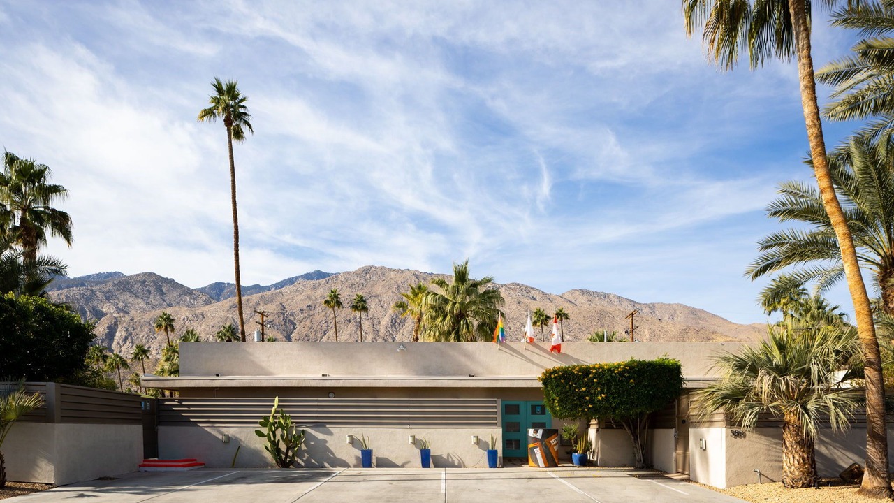 Photo of Outdoor in Warm Sands