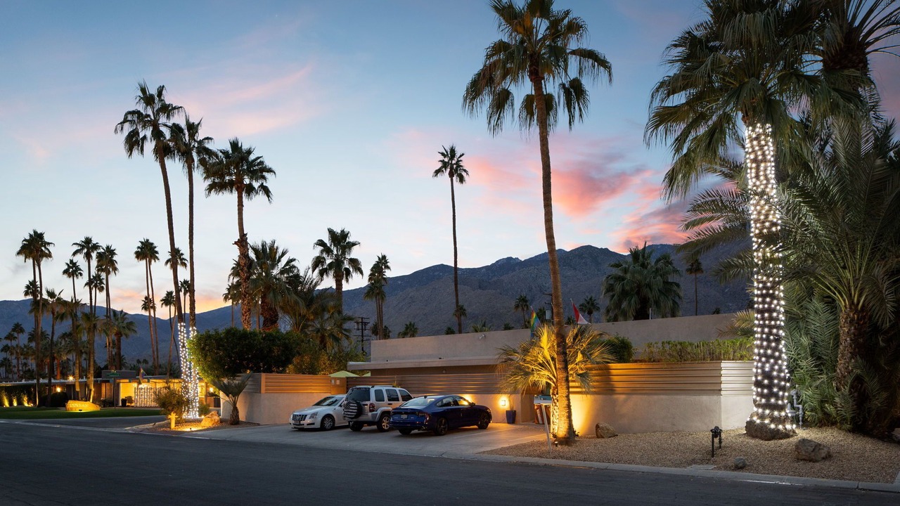 Photo of Outdoor in Warm Sands