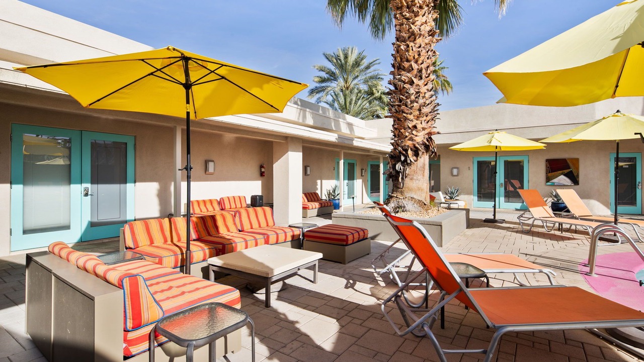Photo of Outdoor in Warm Sands