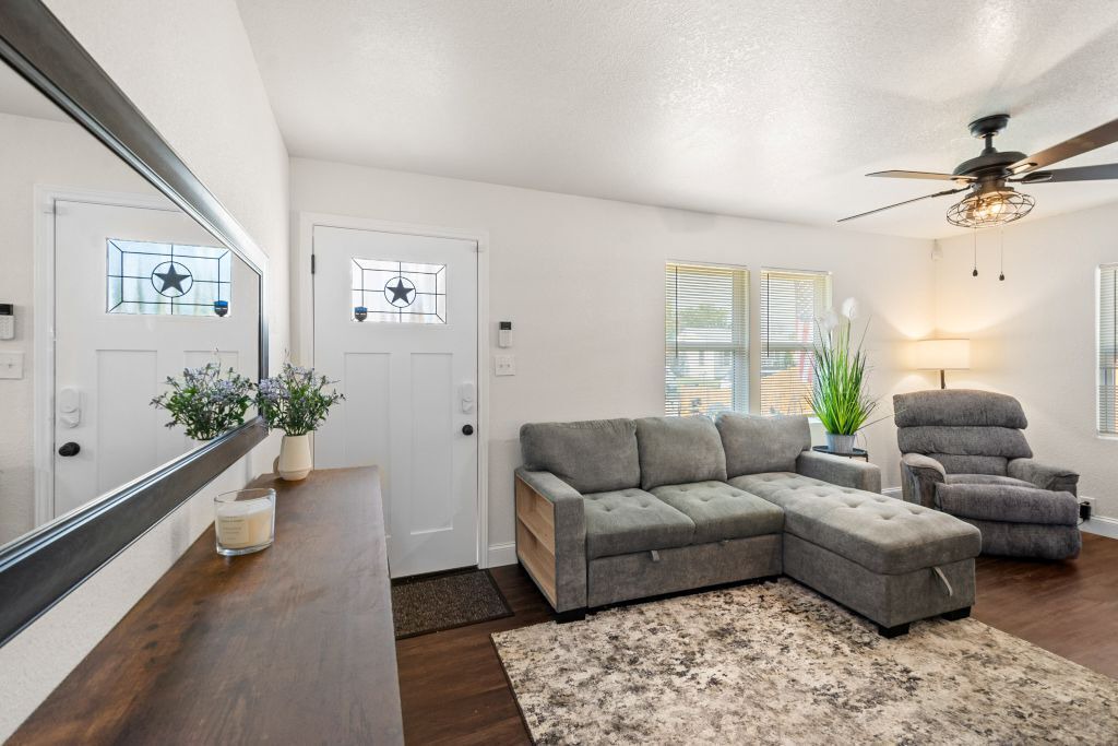 Photo of Livingroom in Wichita Falls