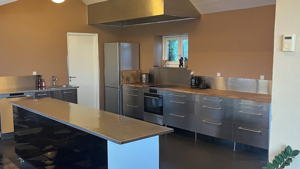 Photo of Kitchen in Them