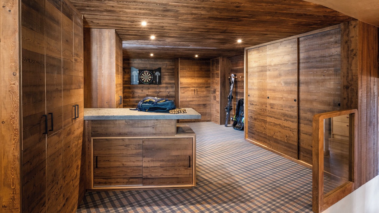 Photo of Others in Arc-1600