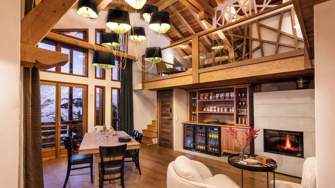 Photo of Others in Arc-1600