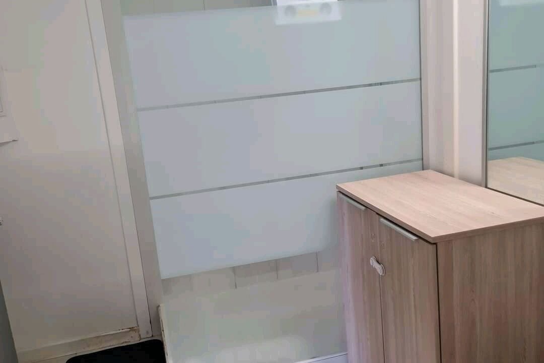 Photo of Bathroom in Mantes-la-Jolie
