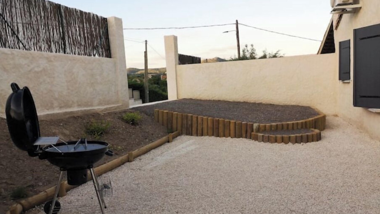 Photo of Patio Balcony in Saint-Julien-en-Saint-Alban