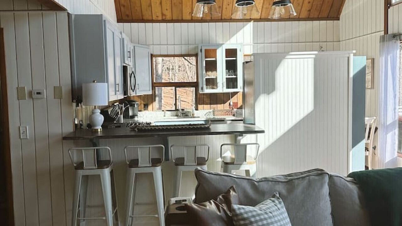 Photo of Livingroom in Tate