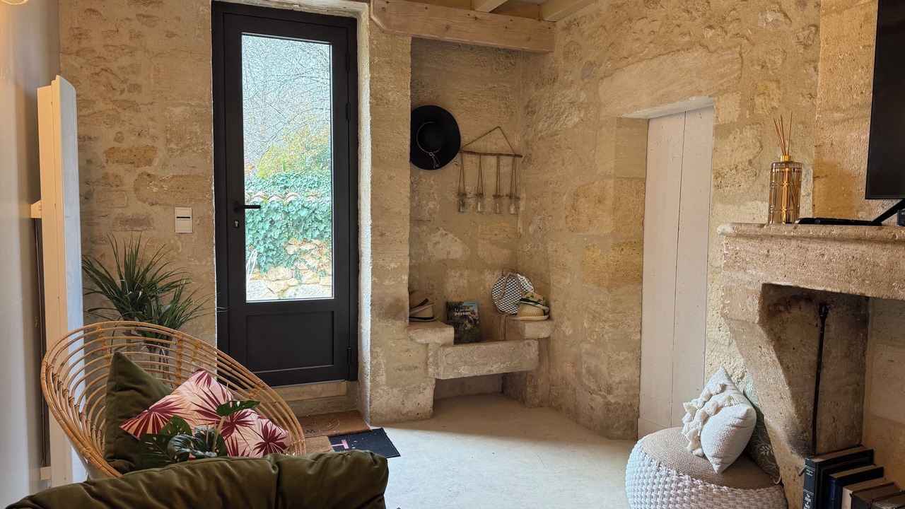 Photo of Livingroom in Naujan-et-Postiac