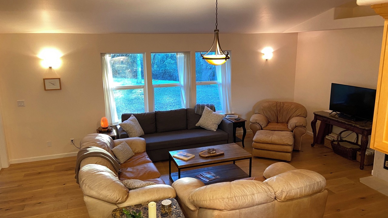 Photo of Livingroom in Shingle Springs